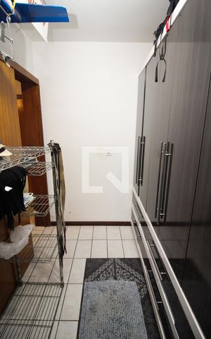 Apartamento à venda com 105m², 2 quartos e 2 vagas Apartamento à venda com 105m², 2 quartos e 2 vagasCloset da suíte 1