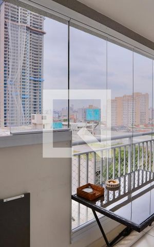 Apartamento à venda com 59m², 2 quartos e 1 vaga Apartamento à venda com 59m², 2 quartos e 1 vagaVaranda