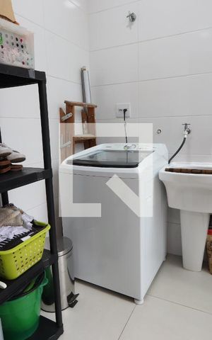 Casa para alugar com 110m², 3 quartos e 3 vagasLavanderia