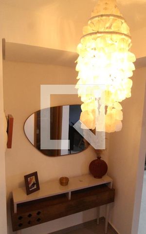Casa de condomínio para alugar com 82m², 3 quartos e 2 vagasHall