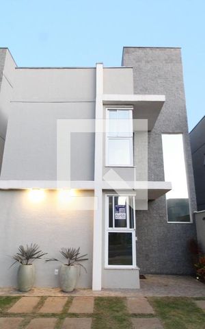 Casa de condomínio para alugar com 82m², 3 quartos e 2 vagasFachada