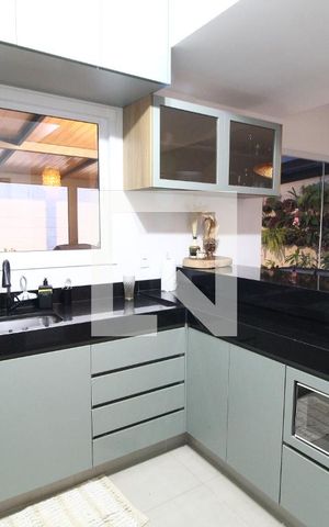 Casa de condomínio para alugar com 82m², 3 quartos e 2 vagasCozinha