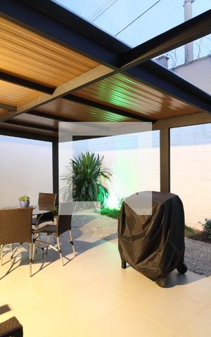 Casa de condomínio para alugar com 82m², 3 quartos e 2 vagasVaranda