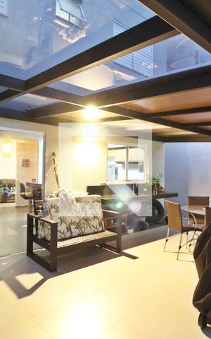 Casa de condomínio para alugar com 82m², 3 quartos e 2 vagasVaranda