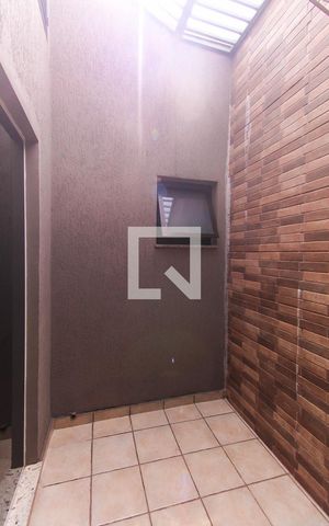 Casa de condomínio à venda com 140m², 3 quartos e 2 vagas Casa de condomínio à venda com 140m², 3 quartos e 2 vagasJardim de Inverno