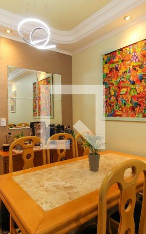 Casa de condomínio à venda com 140m², 3 quartos e 2 vagas Casa de condomínio à venda com 140m², 3 quartos e 2 vagasSala