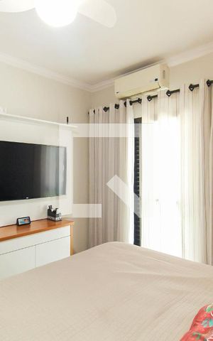 Casa de condomínio à venda com 140m², 3 quartos e 2 vagas Casa de condomínio à venda com 140m², 3 quartos e 2 vagasQuarto 1 - Suíte