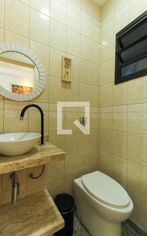 Casa de condomínio à venda com 140m², 3 quartos e 2 vagas Casa de condomínio à venda com 140m², 3 quartos e 2 vagasLavabo