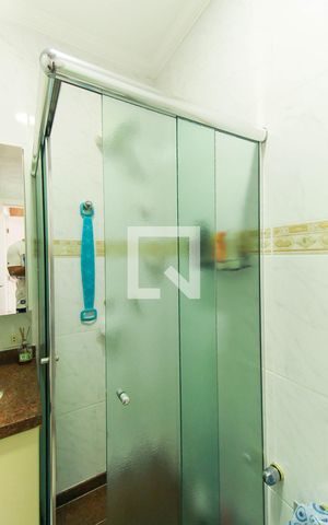 Casa de condomínio à venda com 140m², 3 quartos e 2 vagas Casa de condomínio à venda com 140m², 3 quartos e 2 vagasBanheiro da Suíte 2