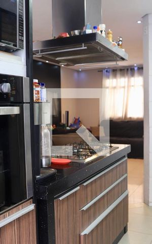 Casa de condomínio à venda com 150m², 2 quartos e 3 vagas Casa de condomínio à venda com 150m², 2 quartos e 3 vagasCozinha