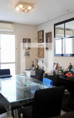 Casa de condomínio à venda com 150m², 2 quartos e 3 vagas Casa de condomínio à venda com 150m², 2 quartos e 3 vagasSala