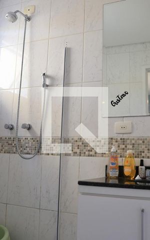 Casa de condomínio à venda com 150m², 2 quartos e 3 vagas Casa de condomínio à venda com 150m², 2 quartos e 3 vagasBanheiro da Suíte 2