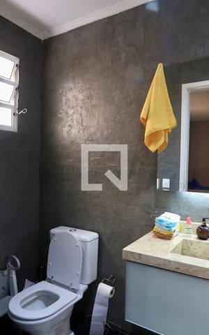 Casa de condomínio à venda com 150m², 2 quartos e 3 vagas Casa de condomínio à venda com 150m², 2 quartos e 3 vagasLavabo