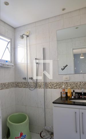 Casa de condomínio à venda com 150m², 2 quartos e 3 vagas Casa de condomínio à venda com 150m², 2 quartos e 3 vagasBanheiro da Suíte 2