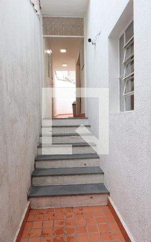 Casa à venda com 139m², 2 quartos e 1 vagaAcesso ao imóvel
