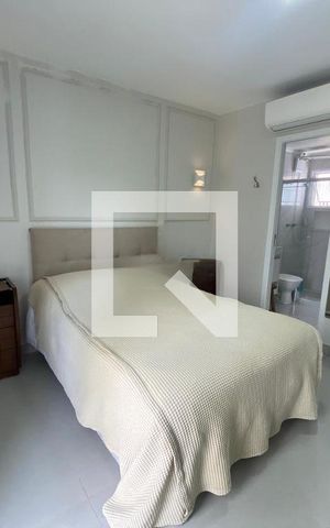 Casa à venda com 158m², 3 quartos e 1 vaga