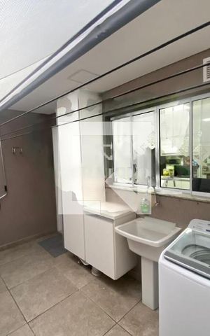 Casa à venda com 158m², 3 quartos e 1 vaga