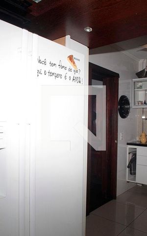 Apartamento à venda com 159m², 3 quartos e 1 vagaCozinha + Área de Serviço