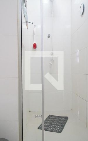 Apartamento à venda com 60m², 2 quartos e sem vagaBanheiro Corredor