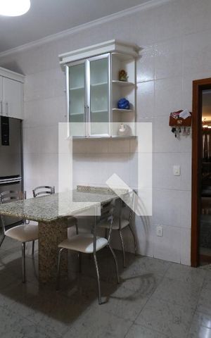 Casa à venda com 250m², 3 quartos e 4 vagasCozinha