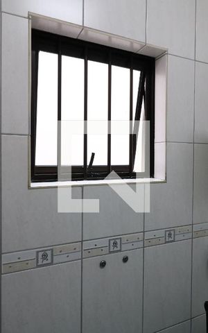 Casa à venda com 250m², 3 quartos e 4 vagasBanheiro Suíte 1 - Box