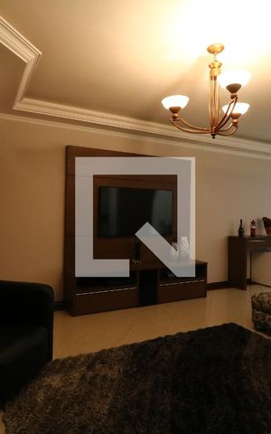 Casa à venda com 250m², 3 quartos e 4 vagasSala