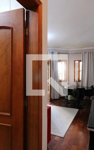 Casa à venda com 250m², 3 quartos e 4 vagasSuíte 3