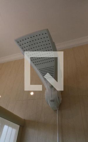 Casa à venda com 250m², 3 quartos e 4 vagasBanheiro Suíte 2 - Chuveiro