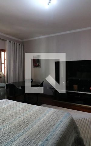 Casa à venda com 250m², 3 quartos e 4 vagasSuíte 3