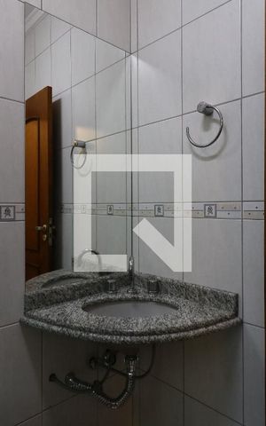 Casa à venda com 250m², 3 quartos e 4 vagasBanheiro Suíte 1