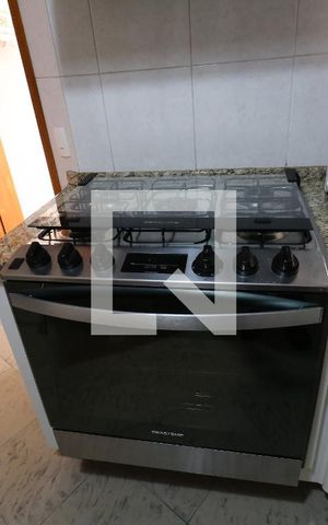 Casa à venda com 250m², 3 quartos e 4 vagasCozinha - Fogão