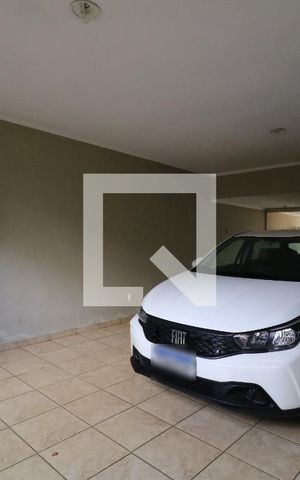 Casa à venda com 250m², 3 quartos e 4 vagasGaragem