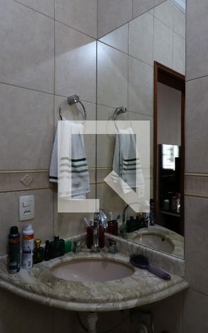 Casa à venda com 250m², 3 quartos e 4 vagasBanheiro Suíte 3