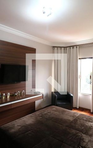 Casa à venda com 250m², 3 quartos e 4 vagasSuíte 2