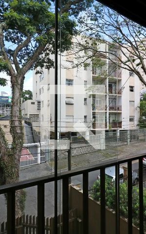 Casa à venda com 250m², 3 quartos e 4 vagasSacada Suíte 3