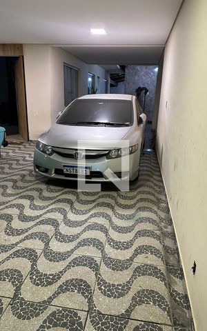 Casa à venda com 200m², 4 quartos e 5 vagasÁrea Externa