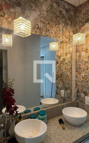Casa à venda com 200m², 4 quartos e 5 vagasLavabo
