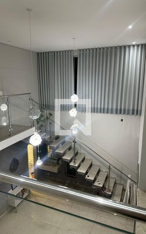 Casa à venda com 200m², 4 quartos e 5 vagasCorredor