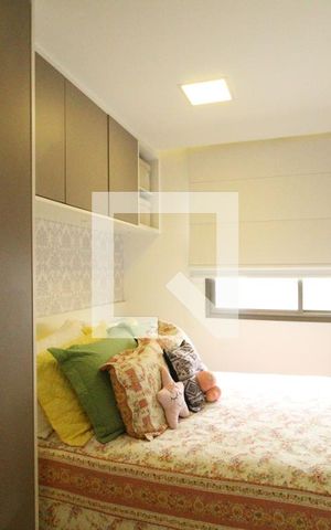 Apartamento à venda com 160m², 2 quartos e 2 vagasSuíte