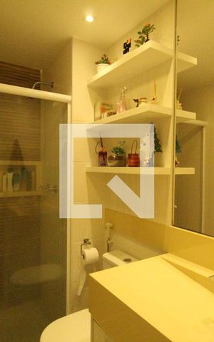 Apartamento à venda com 160m², 2 quartos e 2 vagasBanheiro social