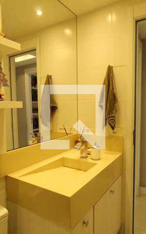 Apartamento à venda com 160m², 2 quartos e 2 vagasBanheiro social