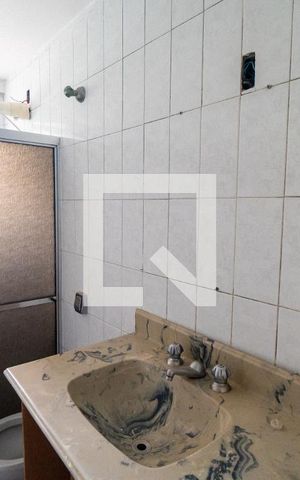 Casa à venda com 160m², 4 quartos e 2 vagas Casa à venda com 160m², 4 quartos e 2 vagasBanheiro da Suíte