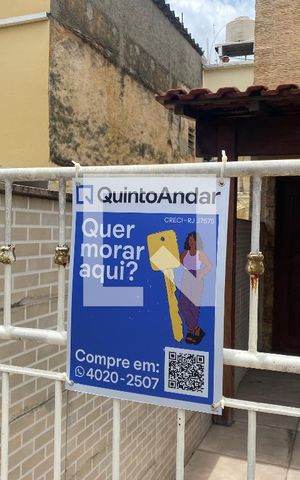 Casa de condomínio à venda com 300m², 3 quartos e 2 vagasFachada