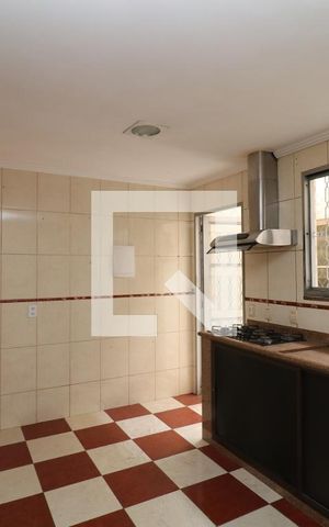 Casa de condomínio à venda com 300m², 3 quartos e 2 vagasCozinha