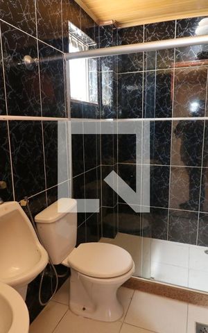 Casa de condomínio à venda com 300m², 3 quartos e 2 vagasBanheiro Social