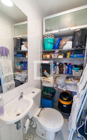 Apartamento à venda com 112m², 3 quartos e 2 vagas Apartamento à venda com 112m², 3 quartos e 2 vagasBanheiro de serviço