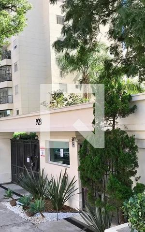 Apartamento à venda com 112m², 3 quartos e 2 vagas Apartamento à venda com 112m², 3 quartos e 2 vagasFachada e portaria