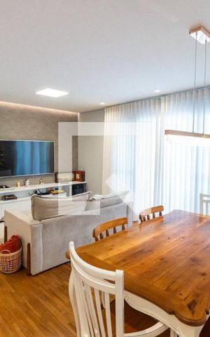 Apartamento à venda com 112m², 3 quartos e 2 vagas Apartamento à venda com 112m², 3 quartos e 2 vagasSala