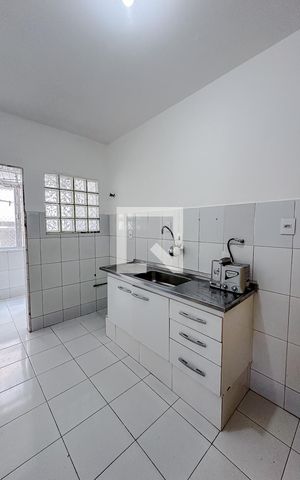 Apartamento para alugar com 60m², 2 quartos e sem vagaCozinha