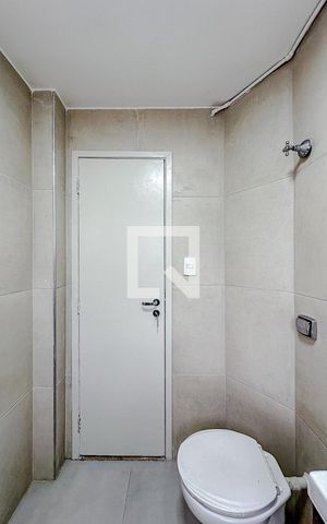 Apartamento para alugar com 60m², 2 quartos e sem vagaBanheiro